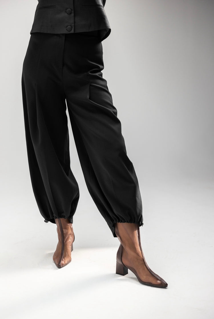 Rouge pants