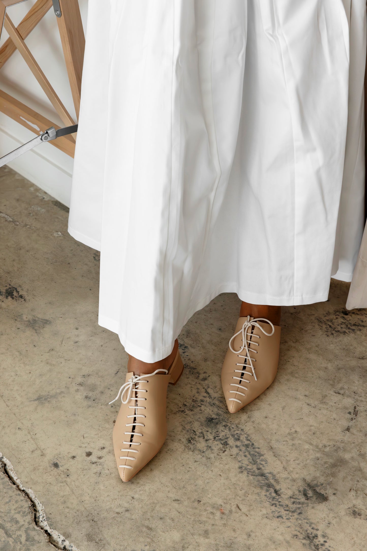 Lace shoes