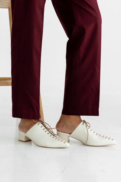 Lace shoes