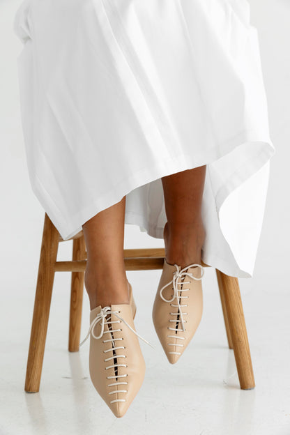 Lace shoes